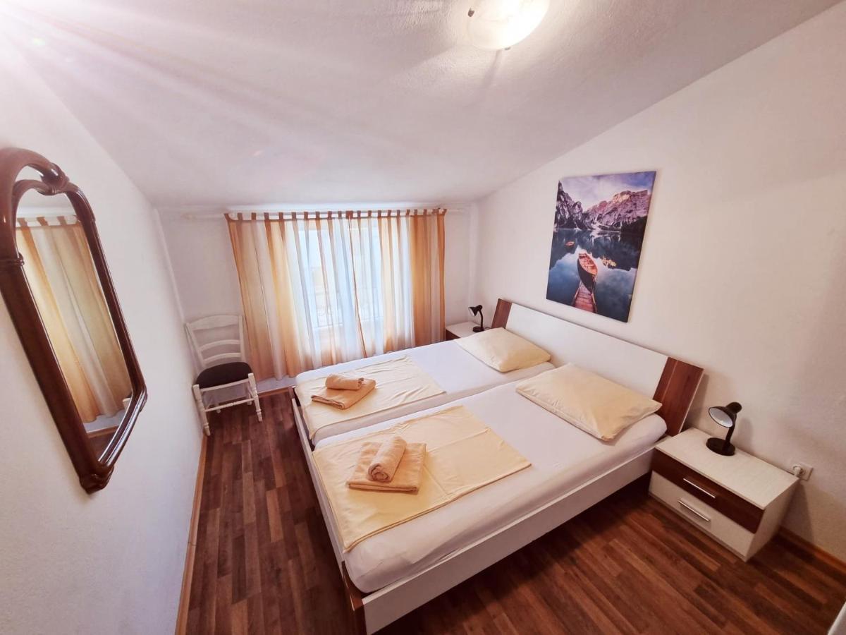 Apartments Nada Krk Town Bagian luar foto