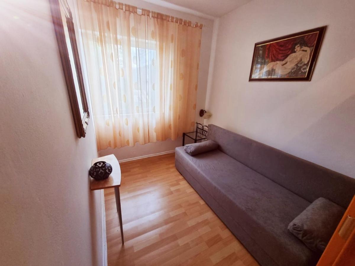Apartments Nada Krk Town Bagian luar foto