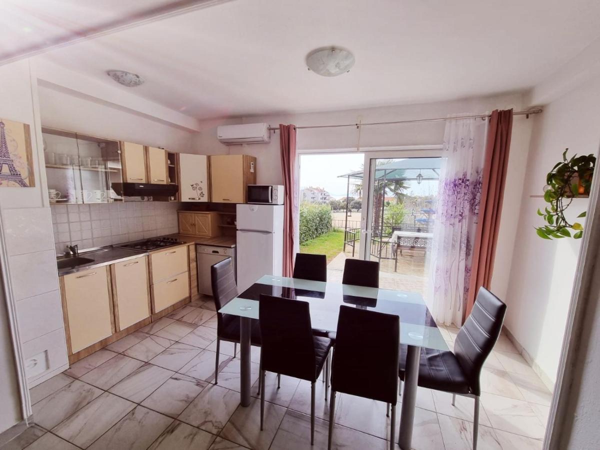 Apartments Nada Krk Town Bagian luar foto